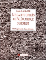 Les Galets utilisés au Paléolithique supérieur. Approche archéologique et expérimentale (Suppl. Gallia Préh. 32), 1997, 300 p., 199 ill.
