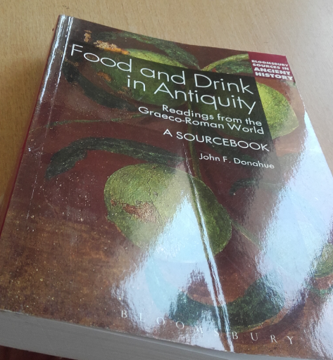 Exemplaire d'occasion - Food and Drink in Antiquity. Readings from the Graeco-Roman World, A Sourcebook, 2014, 312 p. 