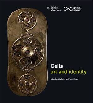 Celts. Art and Identity, (cat.expo. The British Museum, Londres, sept. 2015-janv. 2016), 2015, 304 p.