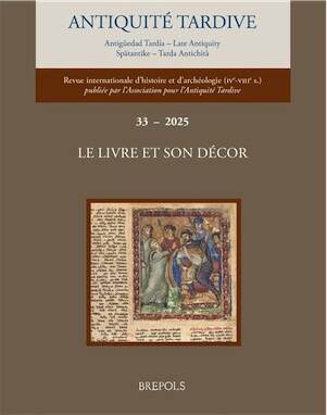33, 2025. Le livre et son décor.